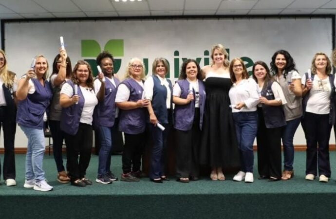 Mais de 100 agentes comunitários de saúde e de combate às endemias de Joinville concluem formação em programa nacional