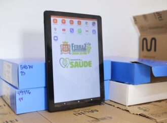Prefeitura de Ferraz inicia entrega de tablets aos agentes de saúde para melhorar atendimento aos ferrazenses