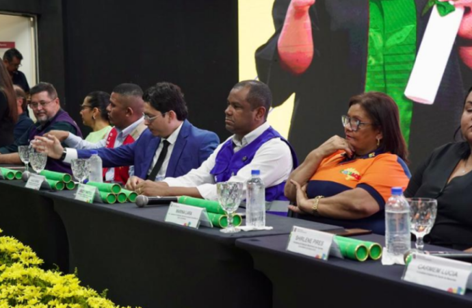 Ministério da Saúde diploma 4.929 agentes comunitários e de combate às endemias no Maranhão