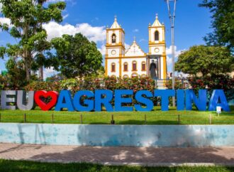 Prefeitura de Agrestina atualiza piso salarial de professores, agentes comunitários de saúde e agentes de combate às endemias para 2026