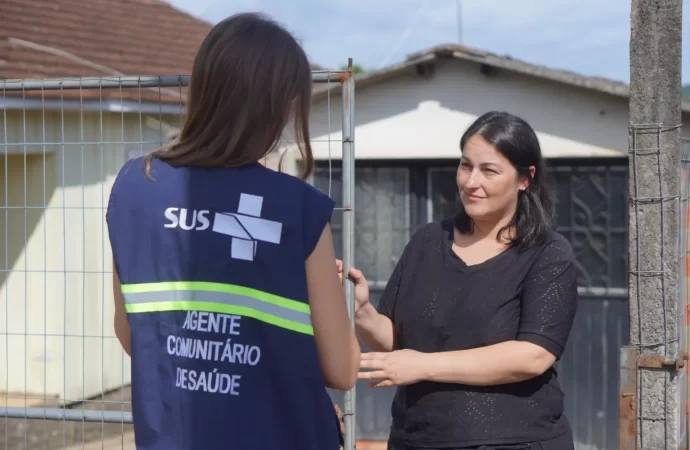 Governo entrega kits para agentes comunitários de saúde e tablets para estudantes em Zé Doca