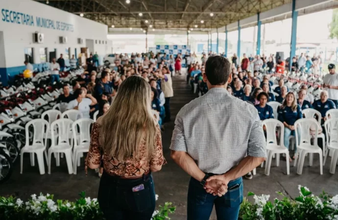 Prefeitura entrega motocicletas para fortalecer trabalho dos agentes comunitários de saúde