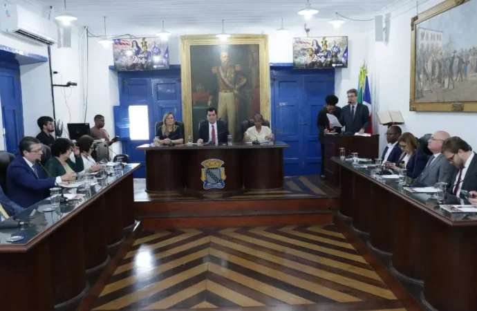 MP-BA assina acordo para regularizar seleção de agentes comunitários em Cachoeira
