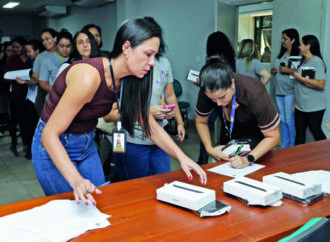 Agentes comunitários recebem 127 tablets para agilizar visitas domiciliares
