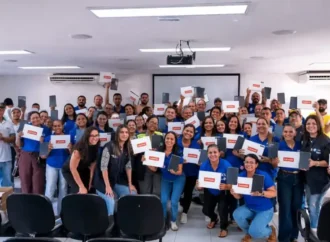 Prefeitura de Murici entrega 70 tablets para agentes comunitários de saúde