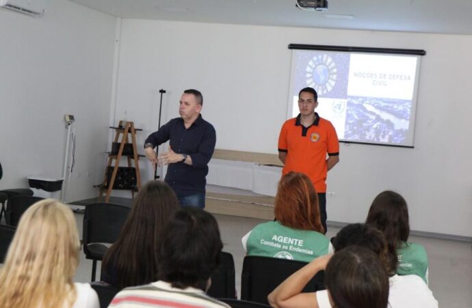 Mais agentes de saúde de Santos são capacitados para atuar nos eventos climáticos